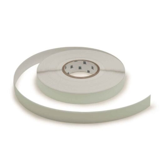CINTA ADHESIVA ANTIDESLIZANTE FLUORESCENTE LUMINICA, MEDIDAS: 1 PULGADA DE ANCHO X 50 PIES DE LARGO, MATERIAL POLIÉSTER LAMINADO ANTIDESLIZANTE, MARCA BRADY, CÓDIGO 81729 – 81729