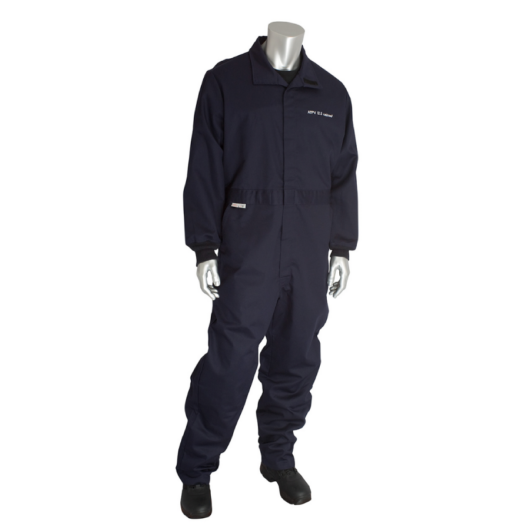 MONO 2 BOLSILLOS DE PARCHE EN LA CINTURA CON ACCESO LATERAL CÓDIGO 9100-2170D/XS MARCA PIP CON DOBLE CERTIFICACIÓN AR/FR: 13,2 CAL/CM2, SIN PIEZAS METÁLICAS EN LA PRENDA,CERTIFICADO UL, NFPA 2112-2023, NFPA 70E, ASTMF 1506 – Ref.9100-2170D/XS